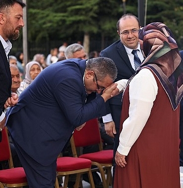 15-temmuz-demokrasi-ve-milli-birlik-gunu-dolayisiyla-kecioren-belediyesi-15-temmuz-sehitleri-anitinda-anma-toreni-duzenlendi.jpg