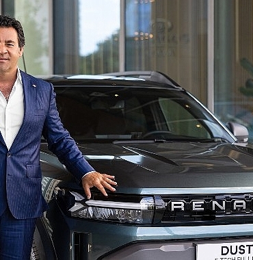 2024-yilinin-en-fazla-beklenen-modellerinden-olan-yeni-renault-duster-23-temmuz-itibariyla-satisa-sunuldu.jpg