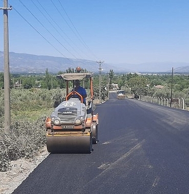 aydin-buyuksehir-belediyesi-kente-yeni-yollar-kazandirmak-ve-mevcut-yollari-yenilemek-icin-calismalarini-surduruyor.jpg