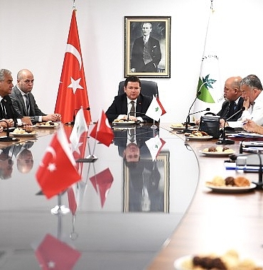 baskan-aydindan-birim-kurmaylariyla-istisare-toplantisi.jpg