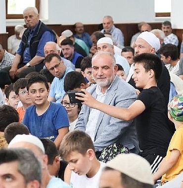 baskan-ibrahim-sandikci-erdem-sahibi-bireyler-yetistiriyoruz.jpg