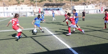 bayraklida-u-12-cup-futbol-turnuvasi-heyecani.jpg