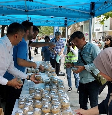 buyuksehir-12-ilcede-asure-dagitacak.jpg