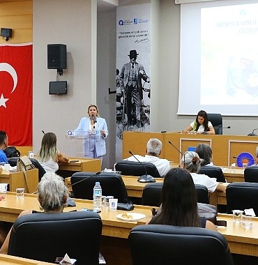 buyuksehirden-sahipsiz-sokak-hayvanlari-toplantisi.jpg