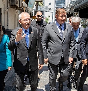 chpnin-7nci-genel-baskani-kemal-kilicdaroglu-izmirde-buyuksehir-belediyesini-ziyaret-etti.jpg