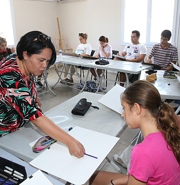 cigli-belediyesi-gencleri-yetenek-sinavina-hazirliyor.jpg