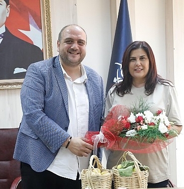 cumhuriyet-halk-partisi-chp-bozdogan-aydin-buyuksehir-belediye-baskani-ozlem-cerciogluna-nezaket-ziyaretinde-bulundu.jpg