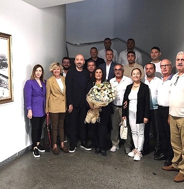 cumhuriyet-halk-partisi-meclis-uyeleri-aydin-buyuksehir-belediye-baskani-ozlem-cerciogluna-nezaket-ziyaretinde-bulundu.jpg