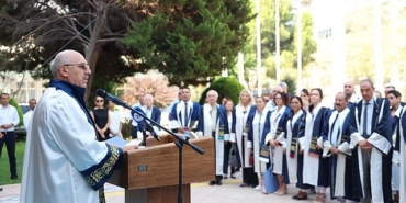 dokuz-eylul-universitesi-deu-42nci-kurulus-yil-donumunu-rektorluk-yerleskesinde-duzenledigi-toren-programiyla-kutladi.jpg