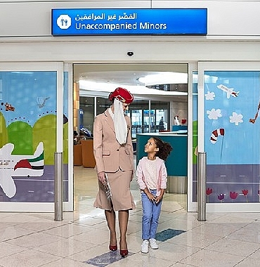 emiratesten-ailelere-ozel-ucus-tuyolari.jpg