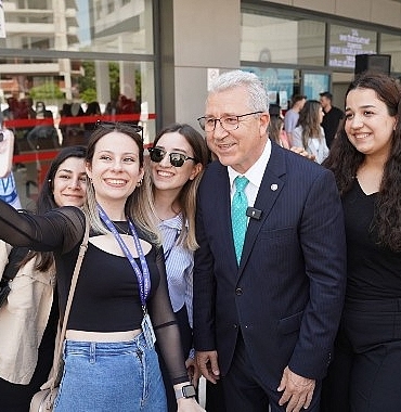 eu-turkiye-universite-memnuniyet-siralamasinda-ilk-5te-yer-aldi.jpg