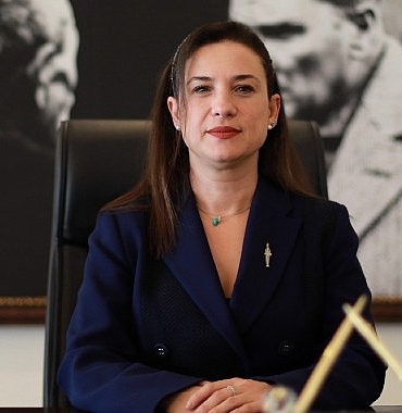 filiz-baskanin-secim-vaatlerinden-biri-olan-esnaf-masasi-kent-esnafi-icin-hizmet-vermeye-basladi.jpg