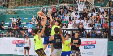 golcuk-belediyesi-yaz-spor-etkinlikleri-kapsaminda-degirmende-sahili-2-3-4-agustos-tarihlerinde-yeniden-sokak-basketbolu-turnuvasi-heyecanina-ev-sahipligi-yapacak.jpg