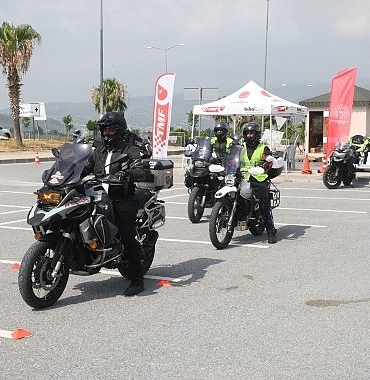 ileri-surus-motosiklet-egitimleri-yenisehir-belediyesinin-destekleriyle-veriliyor.jpg