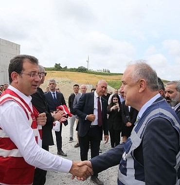 istanbul-su-ve-kanalizasyon-idaresi-iski-damlaya-damlaya-gelecek-olur-sloganiyla-su-protokolu-kampanyasi-baslatti.jpg