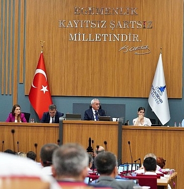 izmir-buyuksehir-belediye-meclisinden-baskan-tugaya-onemli-yetki.jpg