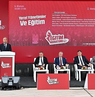 izmirli-yoksul-ogrenciler-ac-kalmayacak-baskan-tugay-okul-kantinlerinin-ihalelerine-girdiklerini-duyurdu.jpg