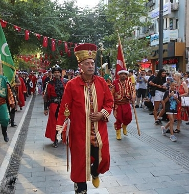 izmitte-mehter-coskusu.jpg