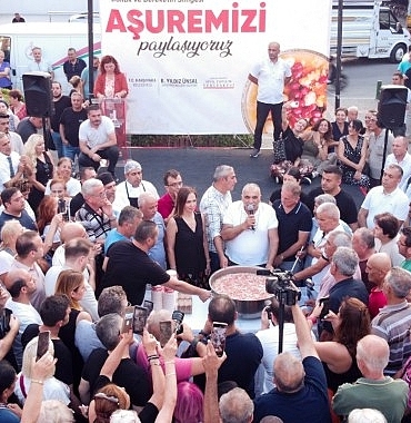 karsiyakalilar-asurenin-bereketini-paylasti.jpg