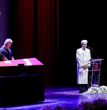 kenan-isik-icin-akmde-anma-toreni-duzenlendi-ekrem-imamoglu-hepimizi-ortak-bir-duyguda-birlestirdi.jpg