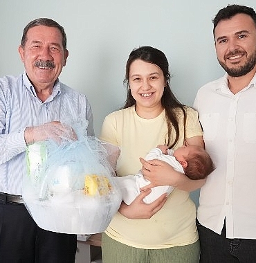 milas-belediyesi-tarafindan-sosyal-sorumluluk-projesi-olarak-surdurulen-hos-geldin-bebek-projesi-devam-ediyor.jpg