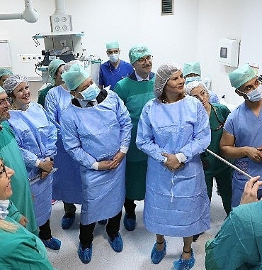 nahcivan-devlet-universitesi-tip-fakultesinden-gelen-bir-grup-ogrenciye-ankara-universitesi-saglik-uygulama-ve-arastirma-hastanelerinde-egitim-verildi.jpg