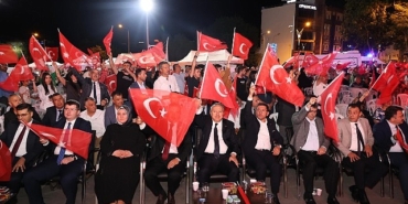nevsehirliler-15-temmuz-demokrasi-ve-milli-birlik-gununun-yildonumunde-8-yil-once-oldugu-gibi-yine-meydanlarda-ayni-ruh-ve-heyecanla-bir-araya-geldi.jpg