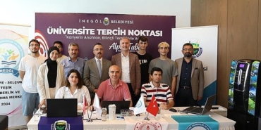 protokol-uyeleri-universite-adaylarina-moral-depoladi.jpg
