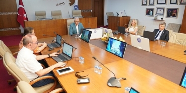 rektor-prof-dr-budak-universitemiz-yerli-yazilim-projelerine-yenilerini-eklemeye-devam-ediyor.jpg