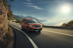 renault-hafif-ticari-araclardaki-iddiasini-yeni-bir-modelle-pekistiriyor-yeni-renault-kangoo-multix-satista.jpg