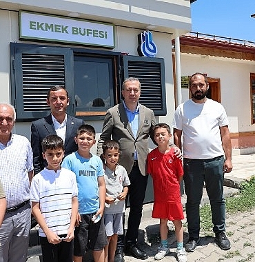 sivas-belediyesi-mahalle-sakinlerinin-talebi-uzerine-tuzlugol-ve-merakum-mahallelerine-yeni-ekmek-satis-bufeleri-kazandirdi.jpg