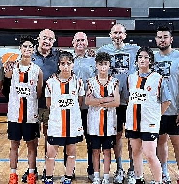 tegv-cizre-ogrenim-birimi-cocuklari-guler-legacynin-basketbol-kampina-katildi.jpg