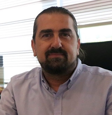 uzmani-uyariyor-yaz-mevsiminde-sicaklik-ve-nem-artisi-migreni-tetikliyor.jpg