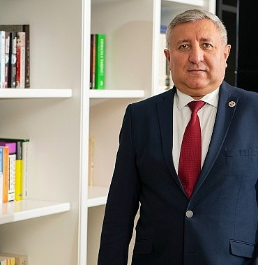 world-medicine-yukselisini-surduruyor.jpg