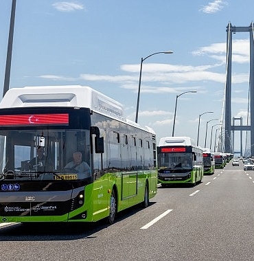 yeni-otobuslerden-30u-daha-teslim-edildi.jpg