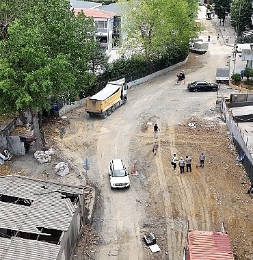 zeytinburnunda-sokak-ve-yol-yenileme-calismalari-devam-ediyor.jpg