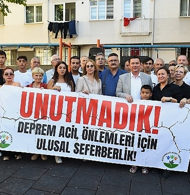 17-agustos-depremi-osmangazide-unutulmadi.jpg