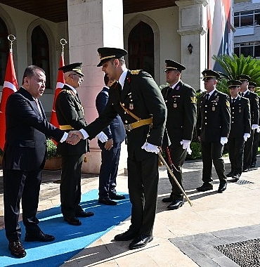 30-agustos-zafer-bayrami-antalyada-coskuyla-kutlandi.jpg