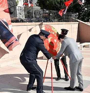 30-agustos-zafer-bayraminin-102-yili-malkarada-cosku-icerisinde-kutlandi.jpg