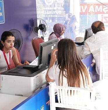 70-bin-ogrenciye-rehber-olduk.jpg