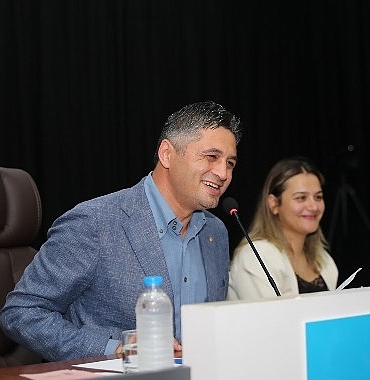 aliaga-belediye-meclisi-toplaniyor.jpg