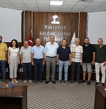 altinoluk-voleybol-da-yeni-yonetim-goreve-basladi.jpg