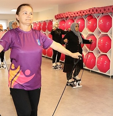 anne-sehirle-109dan-84-kiloya-indi-hayati-degisti.jpg
