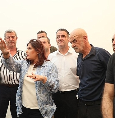 aydin-buyuksehir-belediyesi-itfaiyesinden-orman-yanginina-hizli-mudahale.jpg