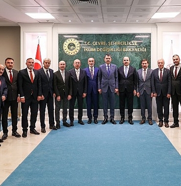 baskan-altay-ak-parti-il-baskani-angi-ve-ilce-belediye-baskanlari-bakan-kurumu-ziyaret-etti.jpg