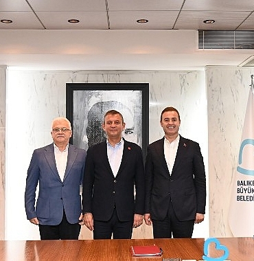 baskan-deveciler-chp-genel-merkezi-tarafindan-kurulan-sosyal-demokrat-belediyecilik-esgudum-konseyi-uyeligine-secildi.jpg