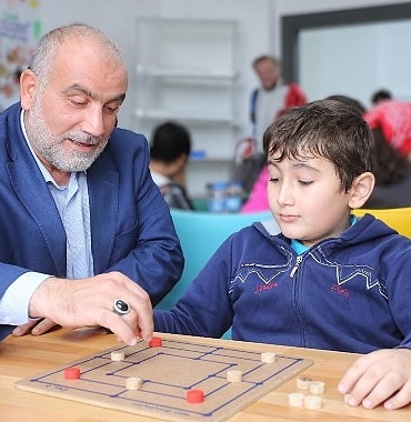 baskan-ibrahim-sandikci-donanimli-bireyler-yetistirmek-onceligimizdir.jpg
