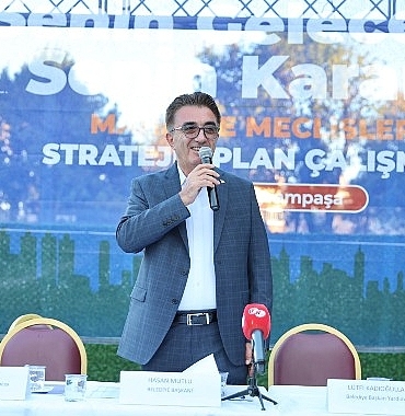 baskan-mutlu-vatandaslarin-sesine-kulak-verdi.jpg