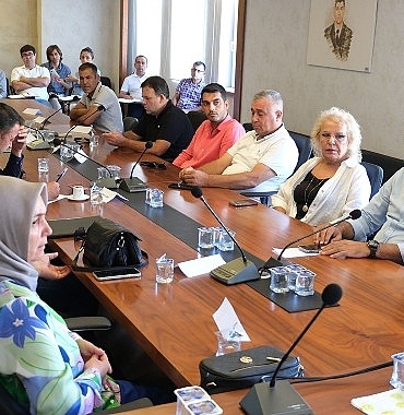 baskan-topaloglu-muhtarlarla-bir-araya-geldi.jpg