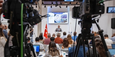 baskan-tugaydan-korfez-cagrisi-uzattigim-el-sikilana-kadar-elimi-havada-tutmaya-devam-edecegim.jpg